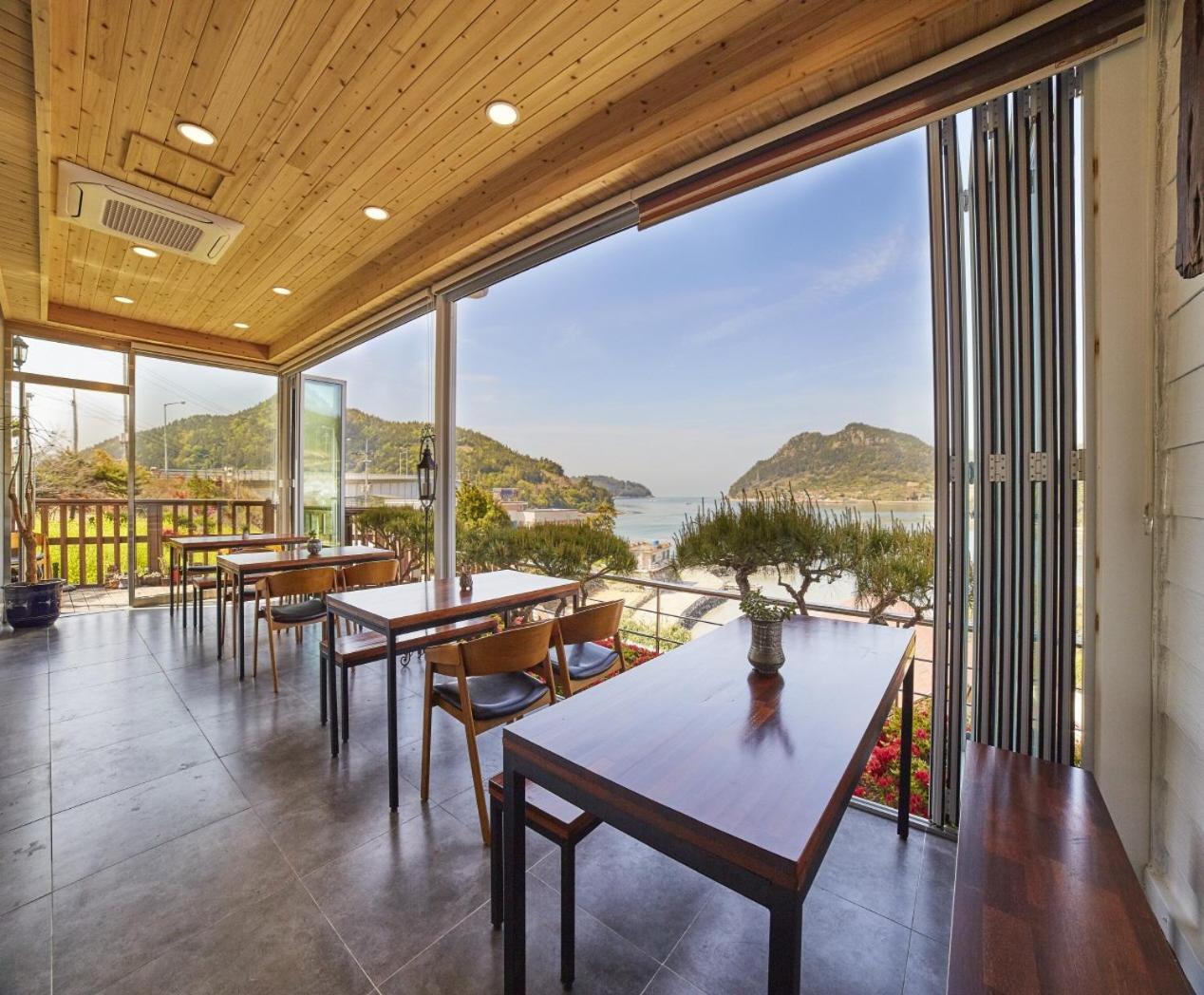 Goheung Hayan Noeul Hotel Kültér fotó